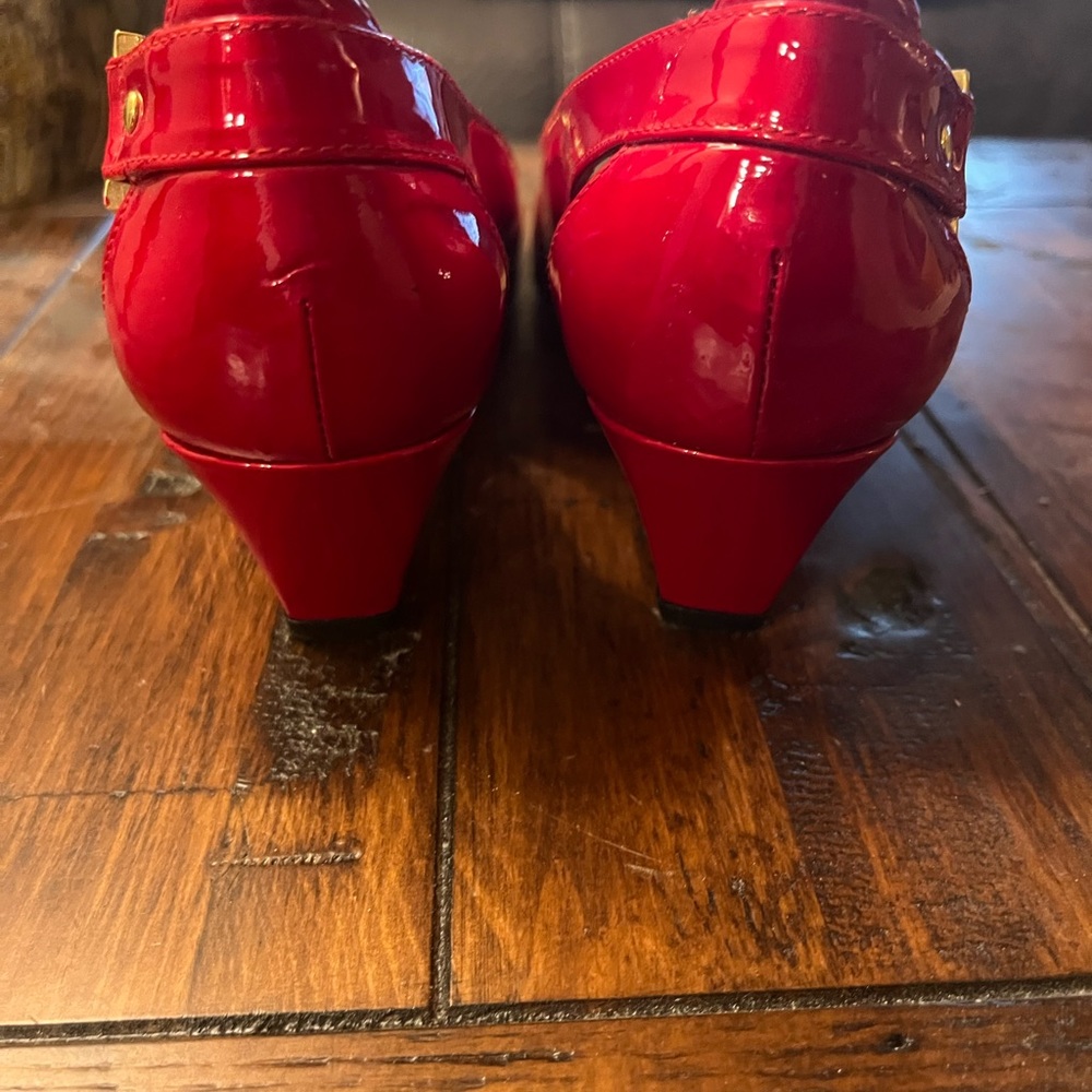 Stuart Weizman “Ruby Slippers “! Size 6 Patent Le… - image 5